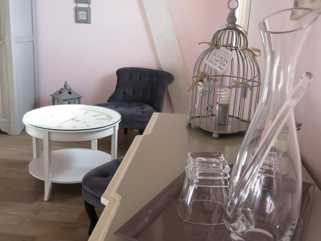 ホテルラ メゾン シュー レ ヌアージュ Saint-Christophe  部屋 写真
